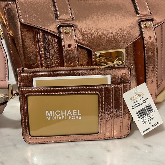 NWT Michael Kors Manhattan with Travel Coin Pouch - Primerose - STUNNING ๐๐๐คฉ - Picture 10 of 15